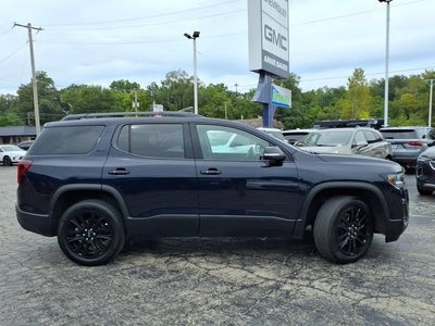 2022 GMC Acadia SLT