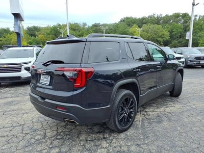 2022 GMC Acadia SLT