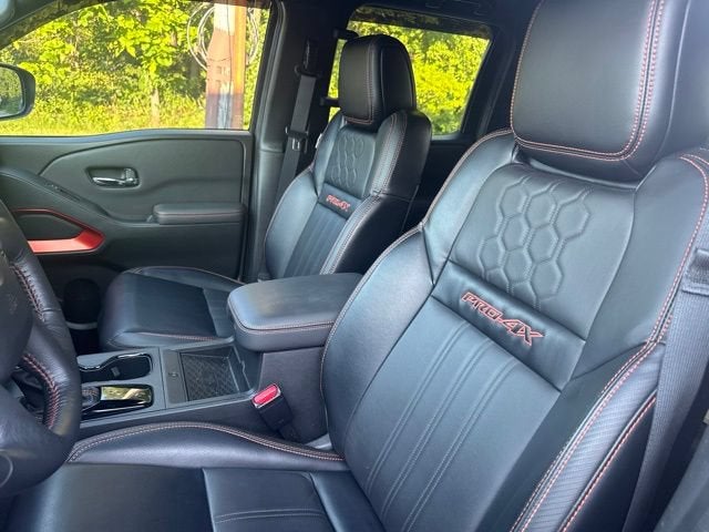 2024 Nissan Frontier Crew Cab PRO-4X 4x4